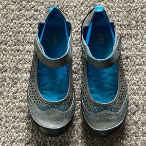 J-41 Adventure On Libby Flats